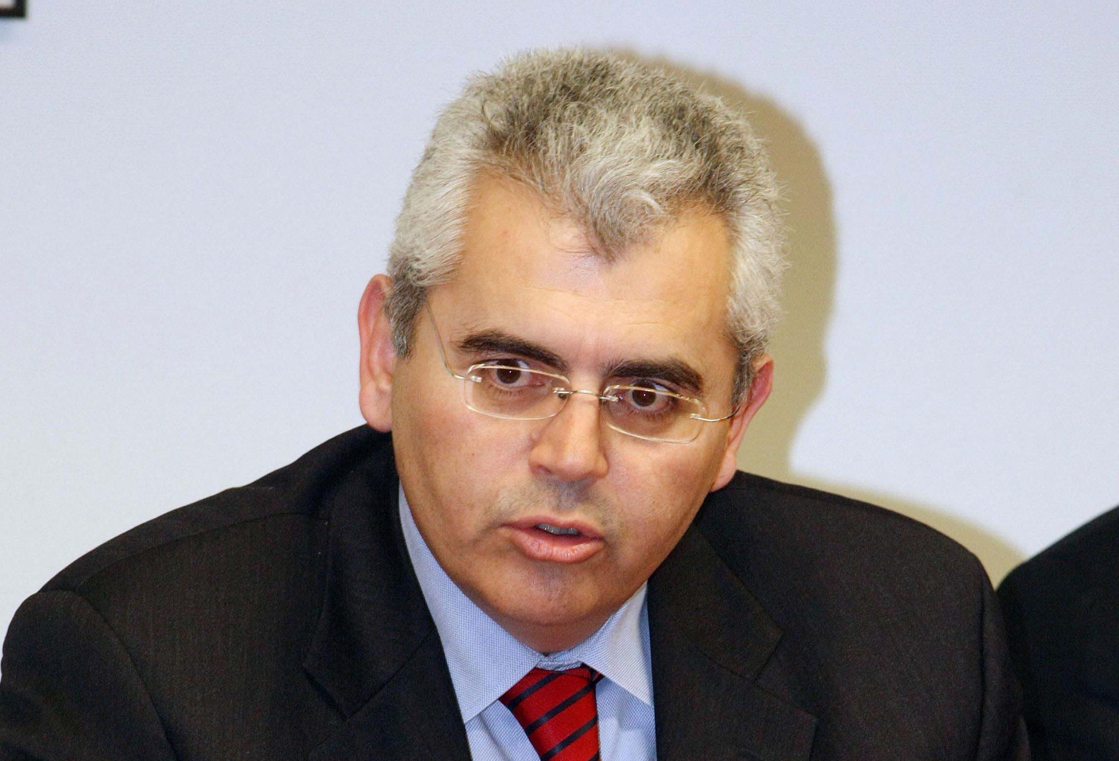 Μπαλτάκος καλεί Χαρακόπουλο προς συμμόρφωση για το γάλα