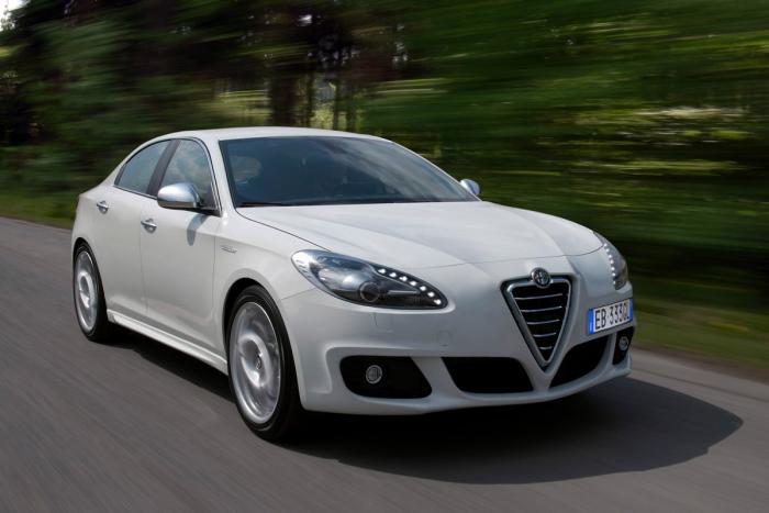 Alfa Romeo Giulia 2015: Εισαγωγή στη νέα εποχή της ιταλικής φίρμας