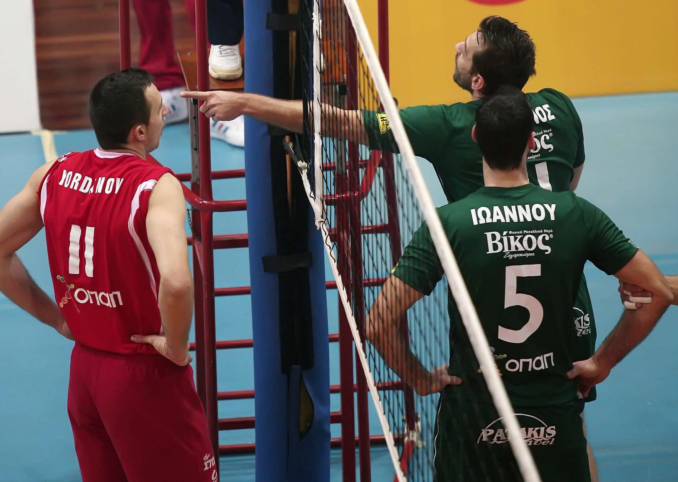 Πλασάρισμα για πλέι οφ με ντέρμπι «αιωνίων» στο «μενού»