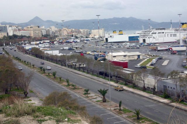 Κρουαζιερόπλοιο προσέκρουσε ελαφρά στο λιμάνι του Ηρακλείου