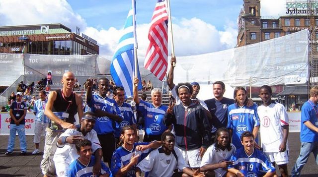 Ένα… κλικ μακριά από την κορυφή της FIFA η εθνική ποδοσφαιρική ομάδα Αστέγων της Ελλάδας