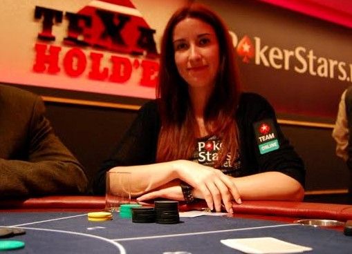 Κατερίνα Μαλασίδου: Η καθηγήτρια Γαλλικών που έγινε επαγγελματίας παίκτρια poker