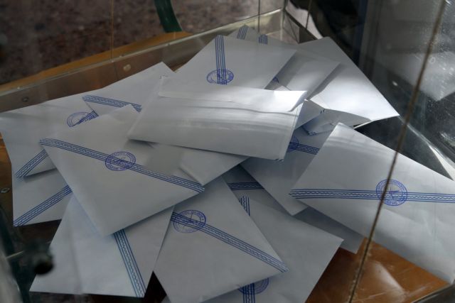 Αλλάζει τις εκλογικές ισορροπίες η υπόθεση Μπαλτάκου σύμφωνα με δημοσκόπηση