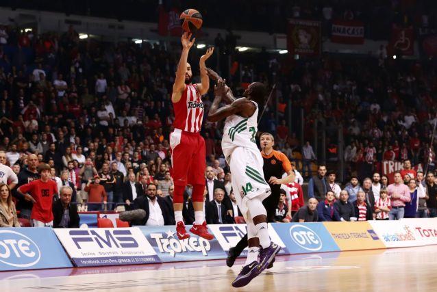 Με buzzer beater του Σπανούλη ο Ολυμπιακός πήρε το ντέρμπι