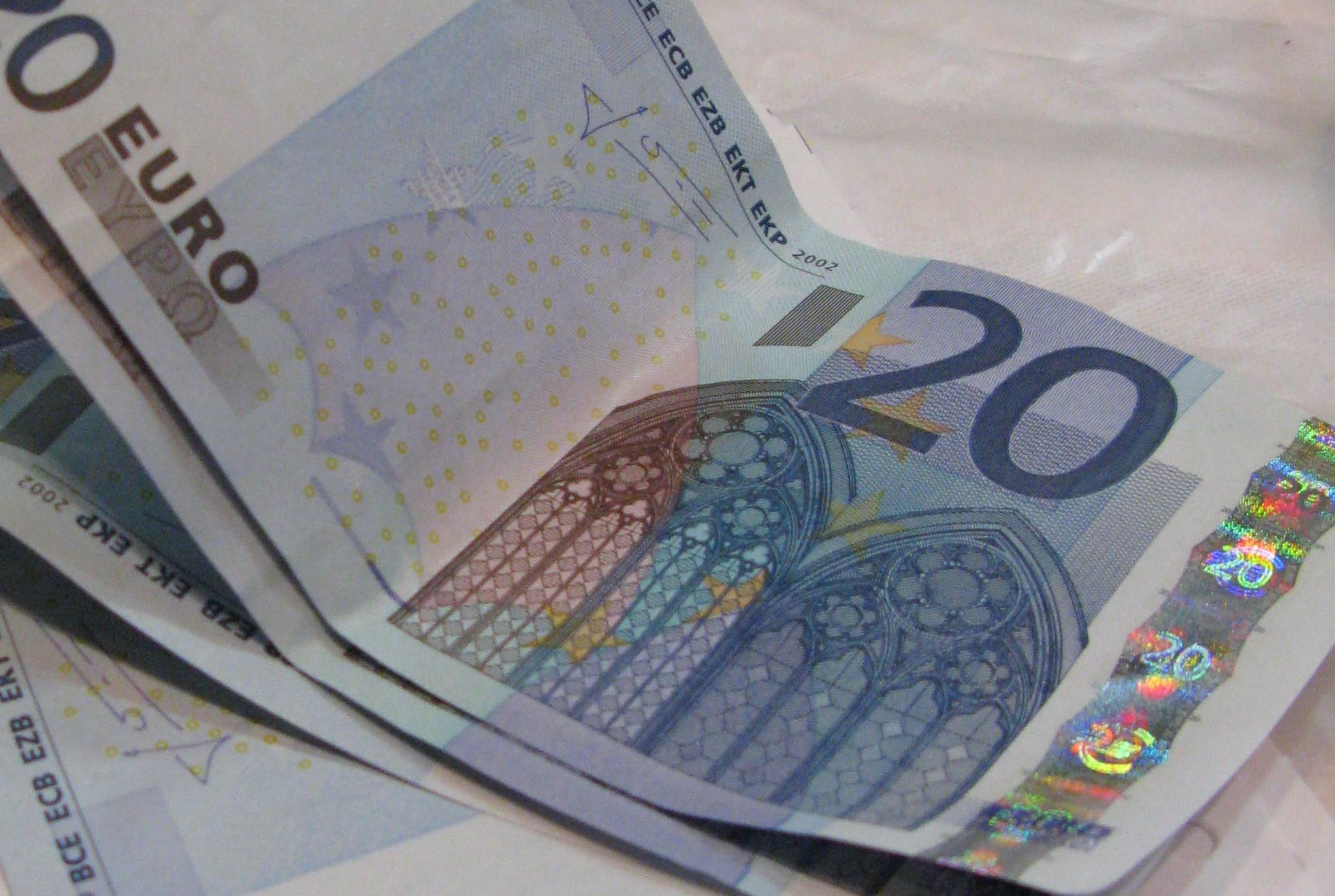 Τη Μ.Τετάρτη η προκαταβολή των οικογενειακών επιδομάτων