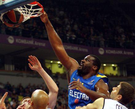 «Δεν συνηθίζω τέτοιες συμπεριφορές ό,τι κι αν ακούω» είπε ο Σχορτσιανίτης