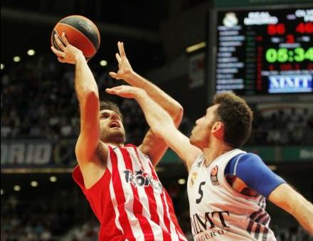 Νοκ άουτ ο Περπέρογλου, με πρησμένο αντίχειρα θα αγωνιστεί ο Ντάνστον