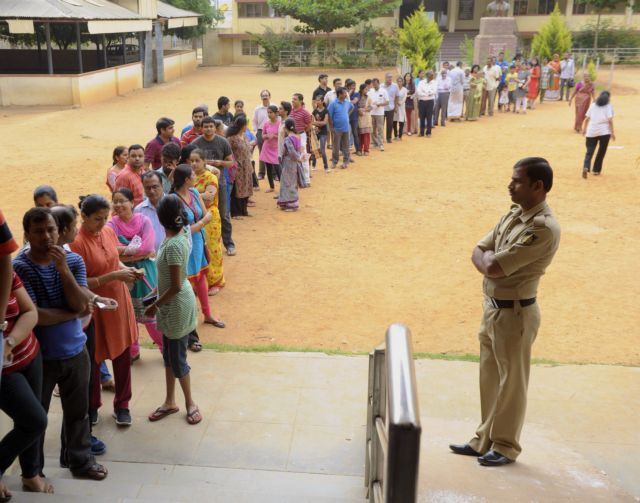 Ψηφοδέλτια… τζόκερ «βρείτε τον αληθινό υποψήφιο» στην Ινδία