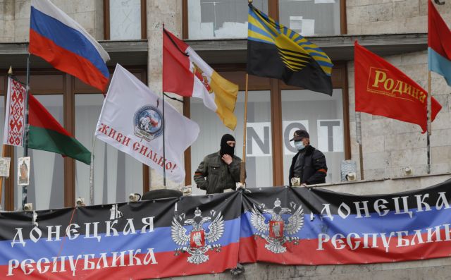 Αλληλοκατηγορούνται Ρωσία και εθνικιστές για τους νεκρούς στην Σλαβιάνσκ