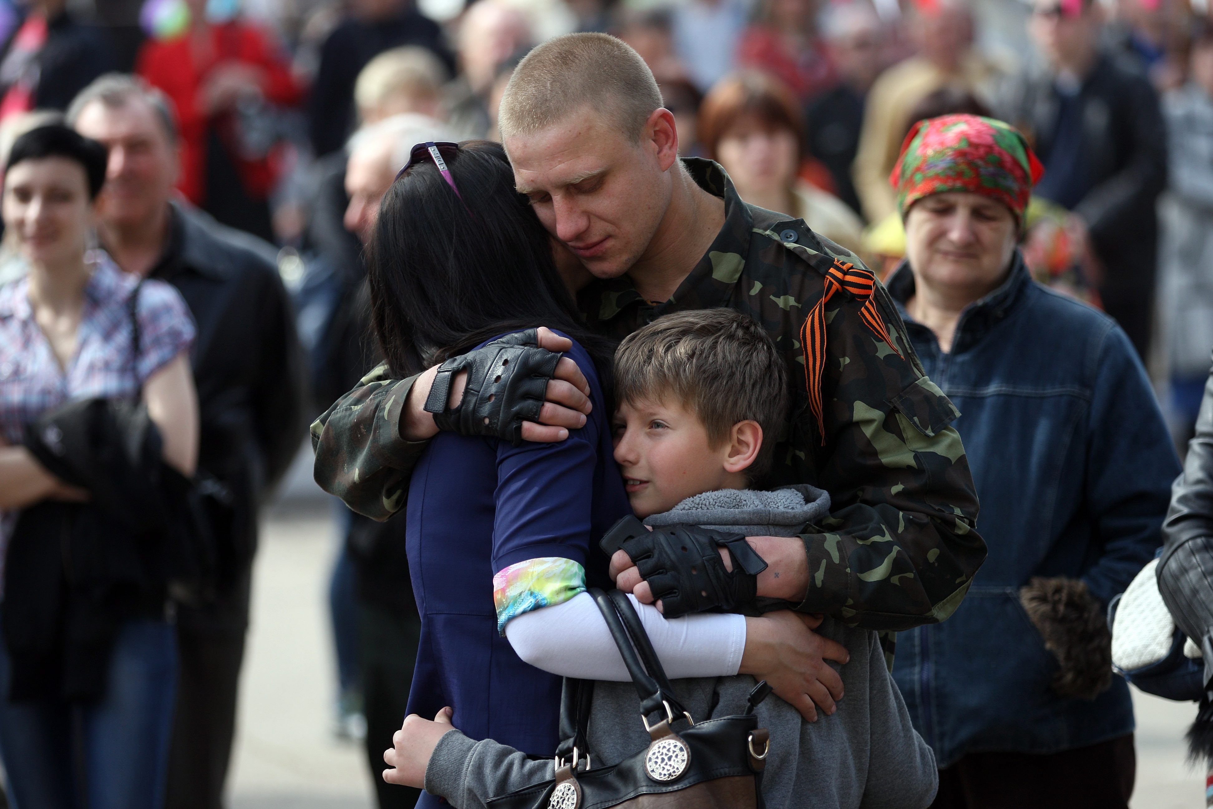Στο Κίεβο ο Μπάιντεν, ενώ η Συμφωνία της Γενεύης μοιάζει κενό γράμμα