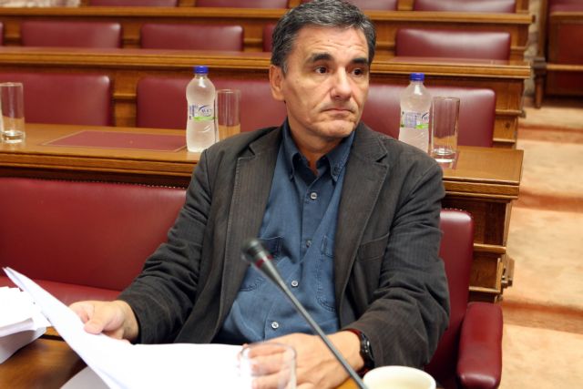 Τσακαλώτος: Το πλεόνασμα δεν λύνει το πρόβλημα του χρέους