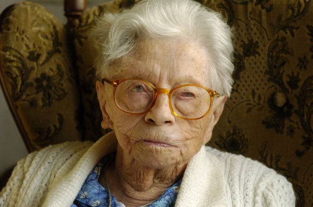 Η γηραιότερη γυναίκα του κόσμου αποκαλύπτει μυστικά της γήρανσης