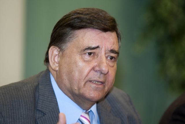 Το ευρωψηφοδέλτιο του ΛΑΟΣ παρουσίασε ο Γ.Καρατζαφέρης