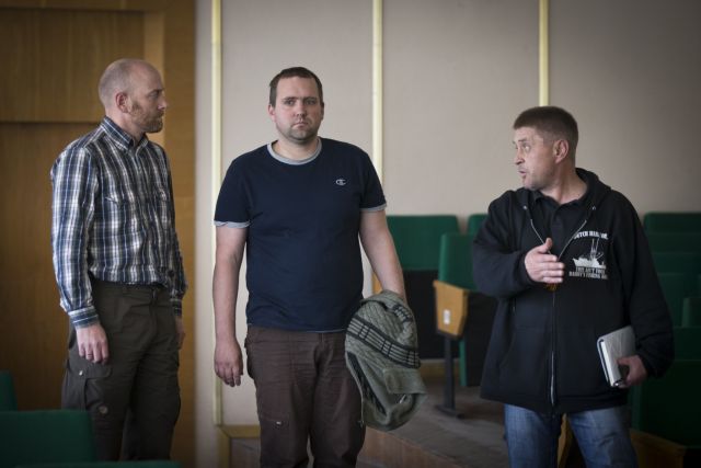 Oι φιλορώσοι στο Σλαβιάνσκ θέλουν να «ανταλλάξουν» τους όμηρους του ΟΑΣΕ