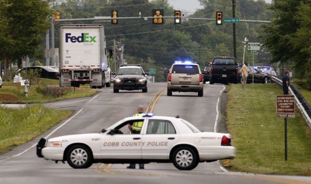 Πάνοπλος άνδρας τραυμάτισε έξι ανθρώπους σε αποθήκη της FedEx στις ΗΠΑ