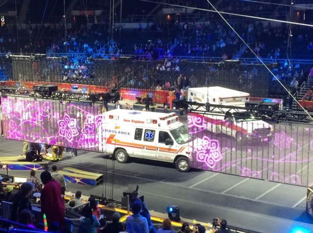 Οκτώ ακροβάτισσες τραυματίστηκαν σοβαρά στη διάρκεια παράστασης τσίρκου