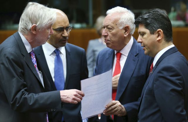 Κυρώσεις σε άλλα 13 άτομα και δύο εταιρείες της Κριμαίας αποφάσισε η ΕΕ