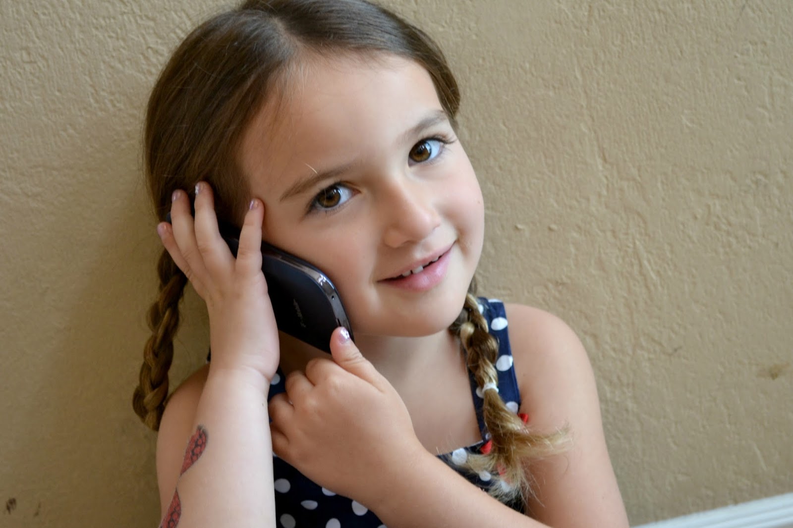 Μελέτη για την επίδραση των κινητών τηλεφώνων στον παιδικό εγκέφαλο