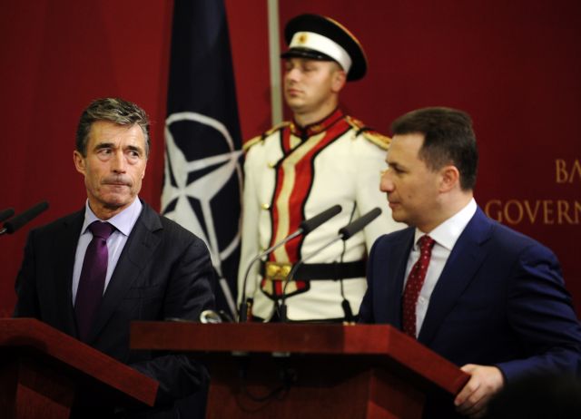 Ράσμουσεν στα Σκόπια: Προϋπόθεση ένταξης στο ΝΑΤΟ η λύση για την ονομασία