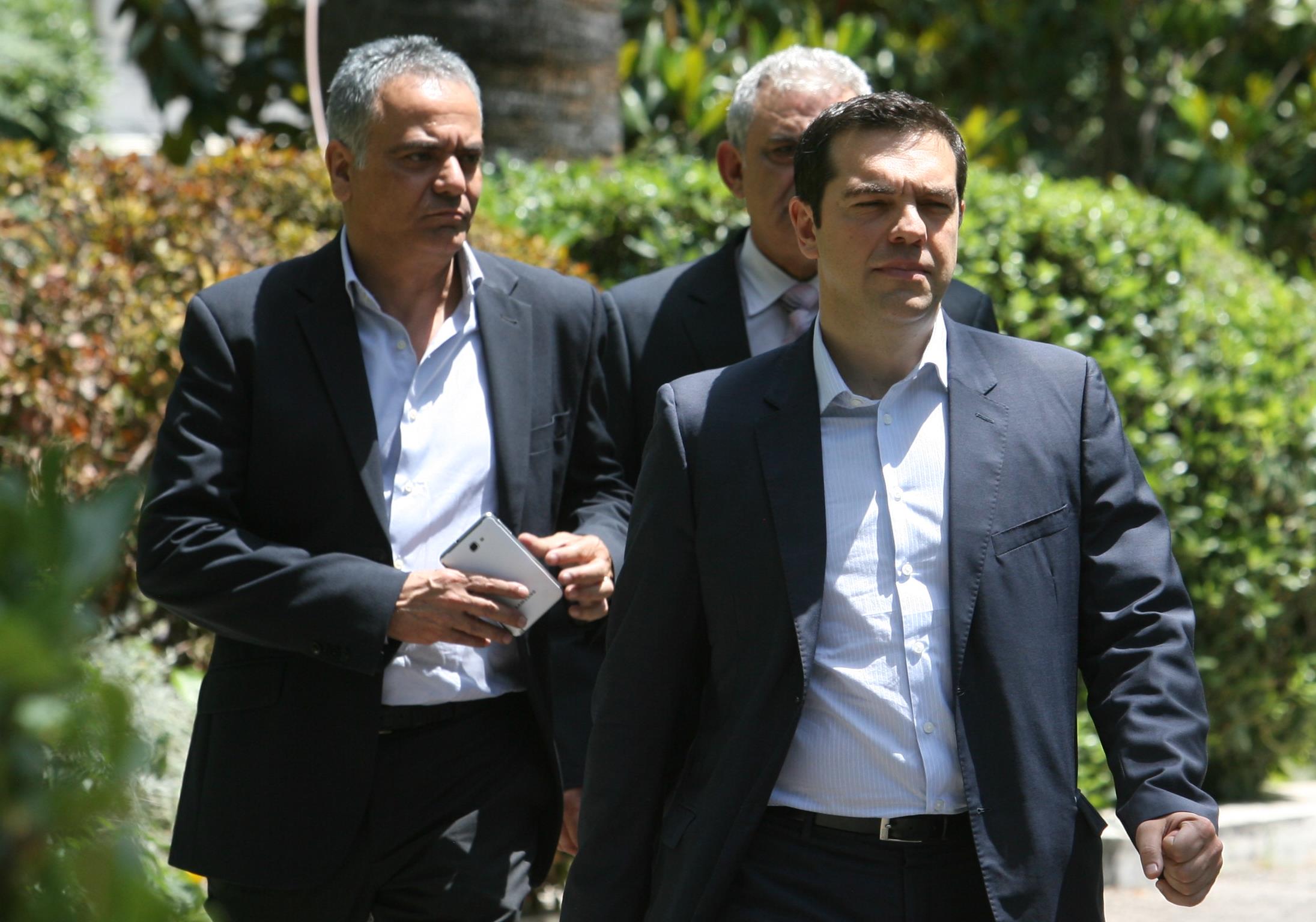 Διατεθειμένος να συζητήσει ο ΣΥΡΙΖΑ μόνο «απλή και άδολη» αναλογική