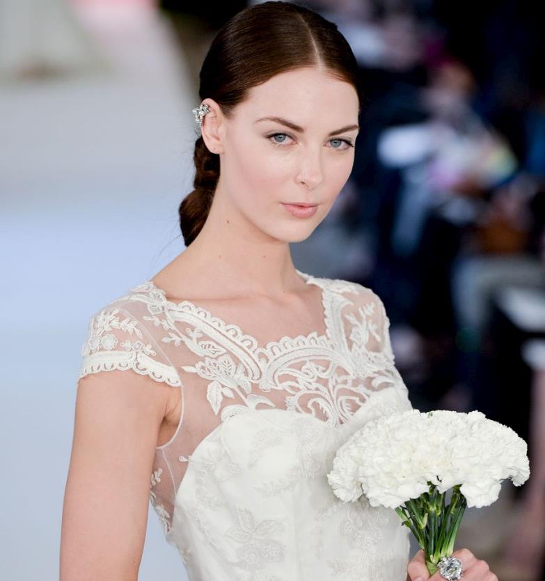 Στράπλες και διαφάνεια