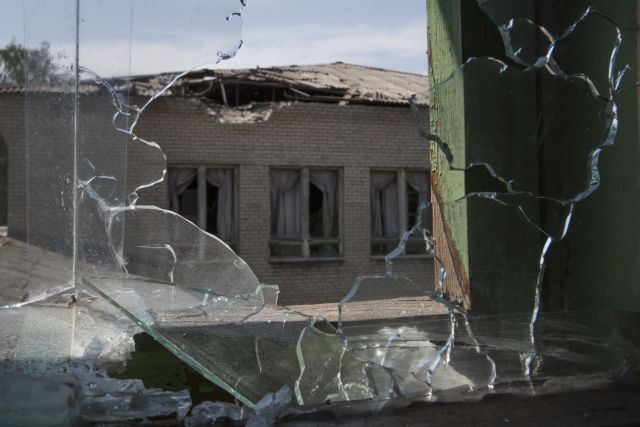 Παρατηρητές του ΟΑΣΕ «κρατήθηκαν» επί ώρες κοντά στο Ντονέτσκ