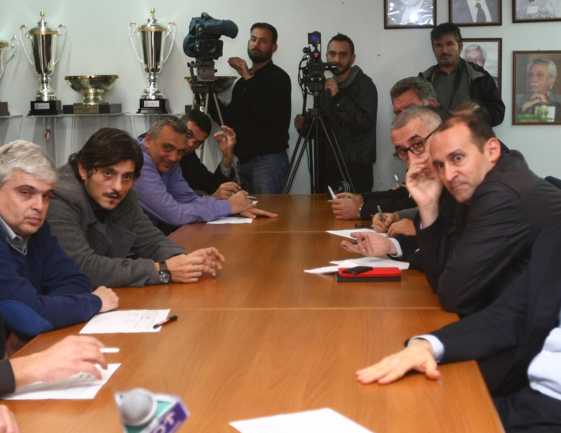 Διαμαρτυρία του Παναθηναϊκού για την αθώωση του Π. Αγγελόπουλου