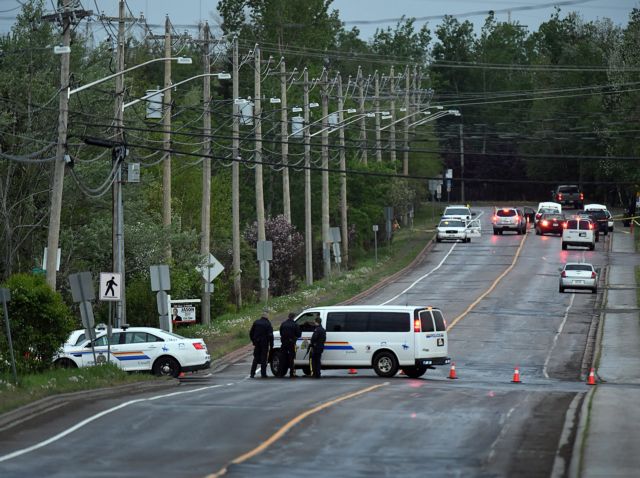 Συνελήφθη ο ύποπτος για τα θανάσιμα πυρά σε καναδούς αστυνομικούς