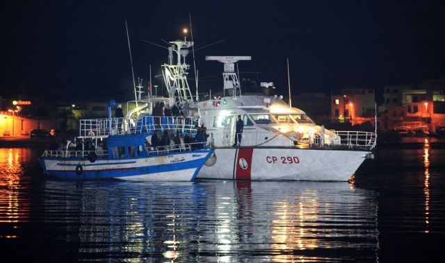 Μεγάλη κινητοποίηση στη Σικελία για 2.500 μετανάστες