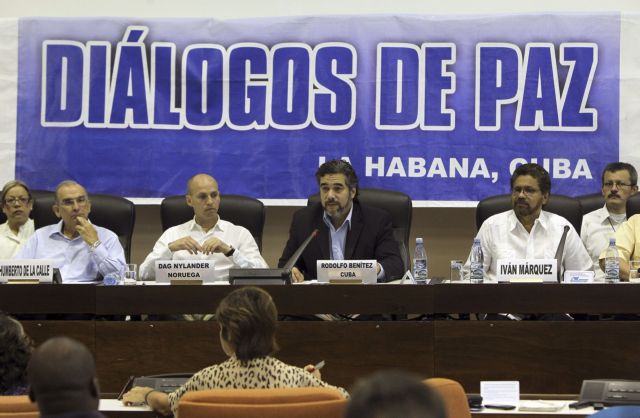 Κατεβάζουν τα όπλα και για τη δεύτερη προεδρική κάλπη οι FARC