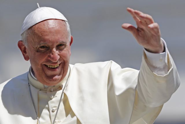 Τους «διεφθαρμένους» και τους «εμπόρους θανάτου» καταδικάζει ο Πάπας