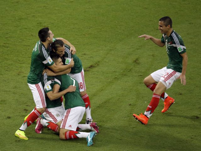 Το Μεξικό σκόραρε τρεις φορές και... κέρδισε 1-0 το Καμερούν