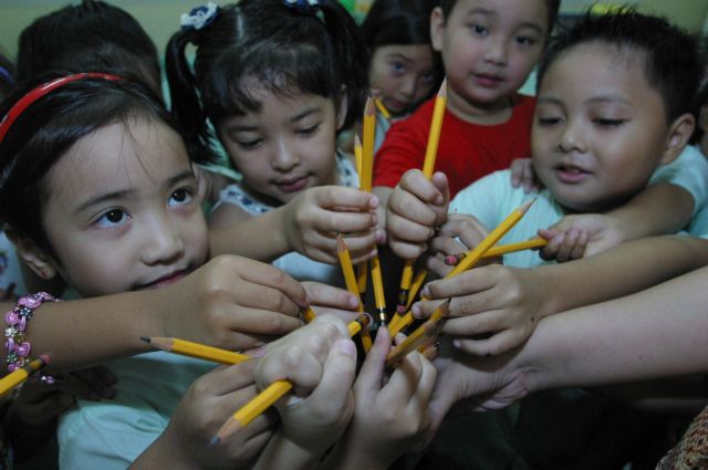 Τα… μολύβια κατηγορεί κινέζος αξιωματούχος για τη δηλητηρίαση από μόλυβδο