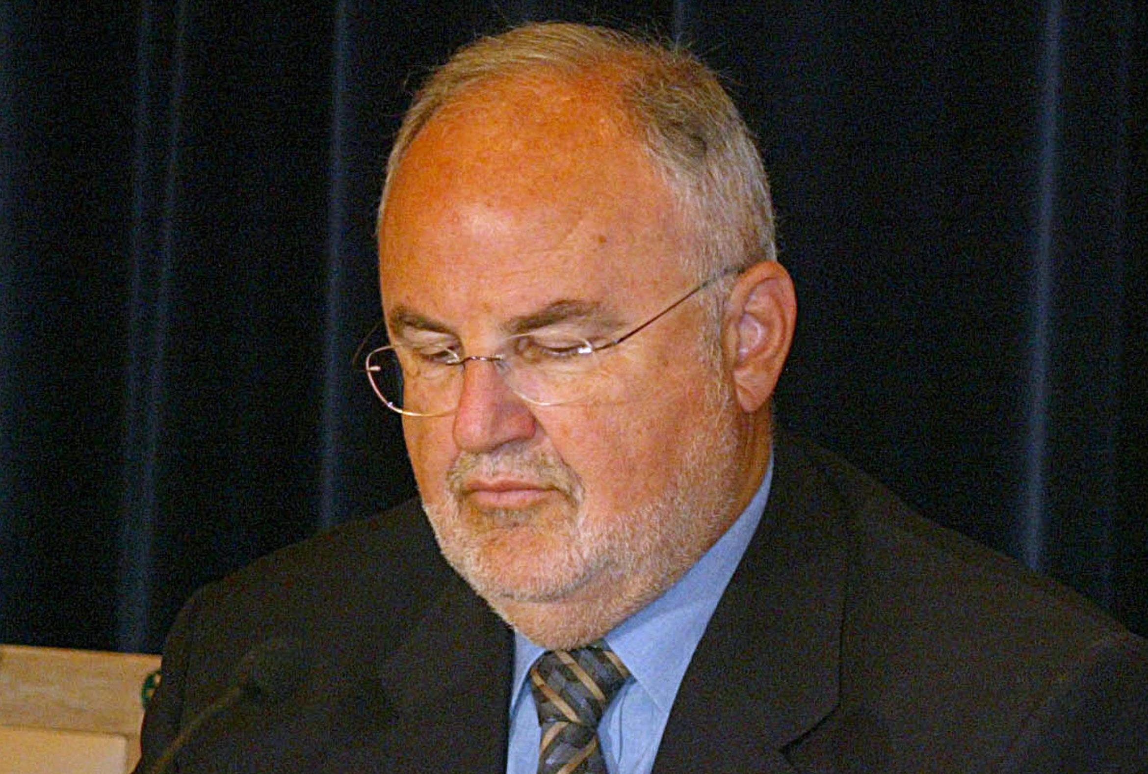 Σε κλίμα συγκίνησης η κηδεία του Αρη Σταθάκη