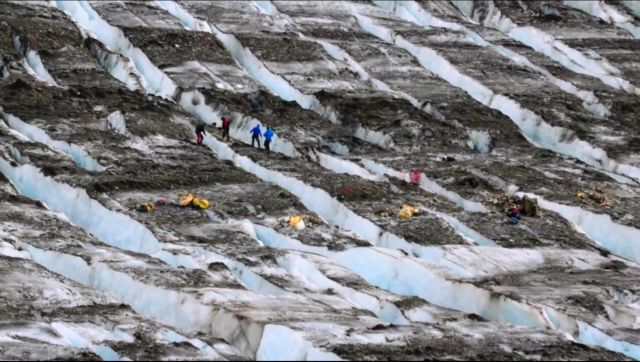 Μετά από έξι δεκαετίες, βρέθηκαν σοροί από αεροπορικό δυστύχημα στην Αλάσκα