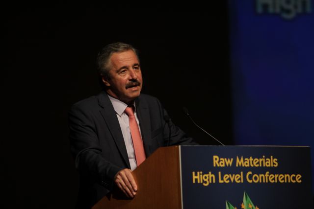 Μανιάτης: Άμεσα διεθνείς διαγωνισμοί για αξιοποίηση του ορυκτού πλούτου