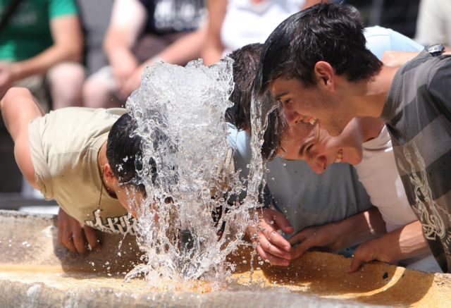 Από το χαλάζι στον μίνι καύσωνα στα μέσα της εβδομάδας