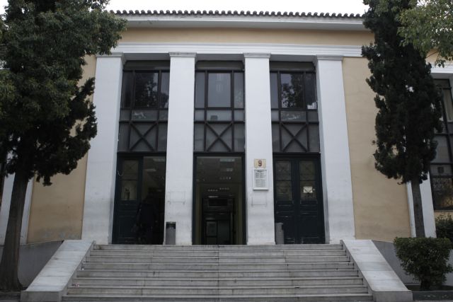 Βολές κατά Κάντα στην απολογία ελληνοελβετού δικηγόρου