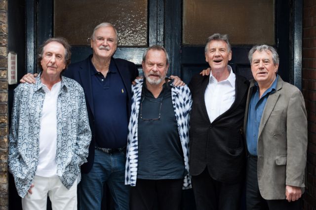 Μικ Τζάγκερ: «Ρυτιδιασμένοι γέροι οι Monty Python»