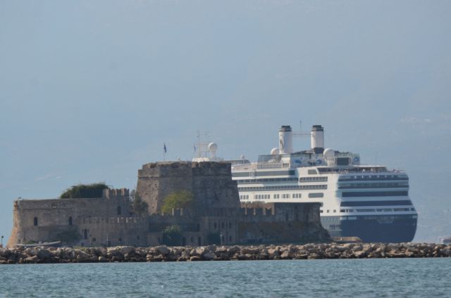 Εγκρίθηκε η σύμβαση για κατασκευή μαρίνας στο λιμάνι Ναυπλίου με ΣΔΙΤ