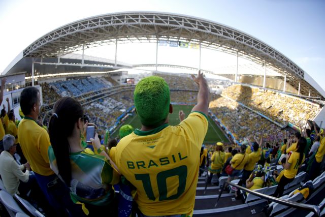 Με δύο σούπερ προημιτελικούς η επιστροφή στο Μουντιάλ