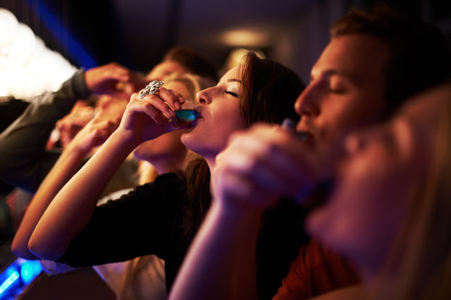 Τεστ προβλέπει ποιοι έφηβοι είναι επιρρεπείς στην ακατάσχετη κατανάλωση αλκοόλ