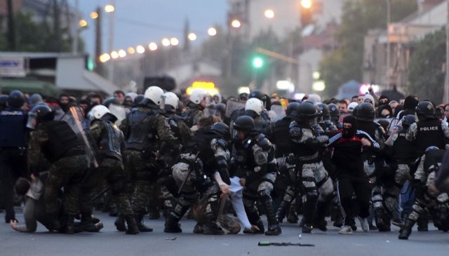 Συγκρούσεις Αλβανών και αστυνομίας στην ΠΓΔΜ