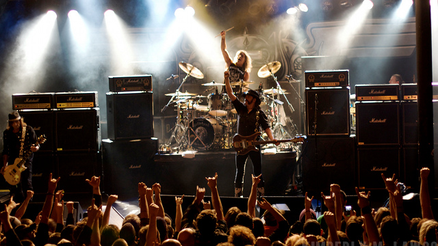 Εγκεφαλικό αιμάτωμα μπορεί να προκαλέσει η ροκ και μεταλ μουσική