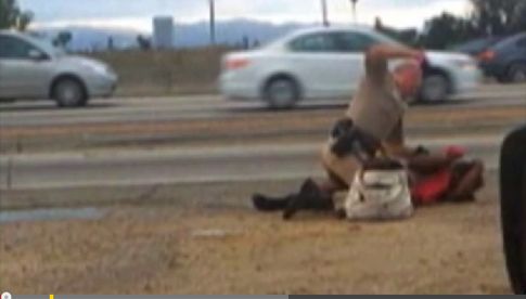 Αγριος ξυλοδαρμός μαύρης γυναίκας από αστυνομικό στην Καλιφόρνια