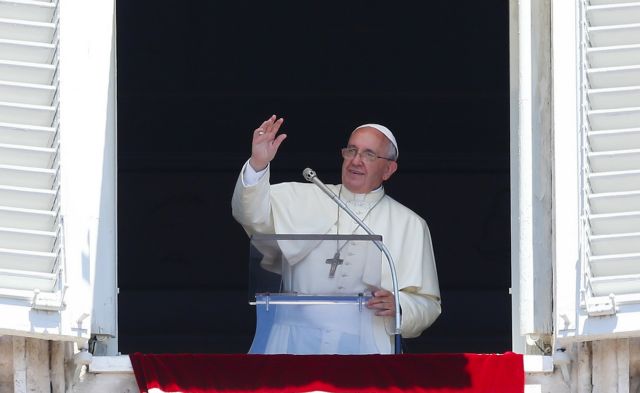 Ο Πάπας ζήτησε ταπεινά συγχώρεση για τα σεξουαλικά σκάνδαλα από ιερείς