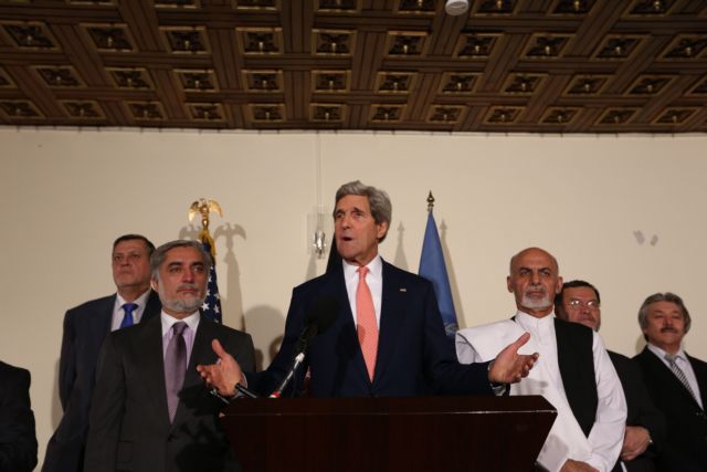 Αφγανιστάν: Σε επανακαταμέτρηση των ψήφων συμφώνησαν οι «δύο πρόεδροι»