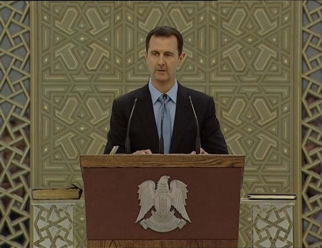 Δηλώνοντας νικητής στον «βρώμικο πόλεμο» ορκίστηκε ο Άσαντ