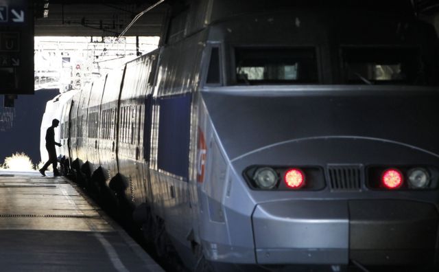 Δεκάδες τραυματίες σε σύγκρουση τρένων στη Γαλλία