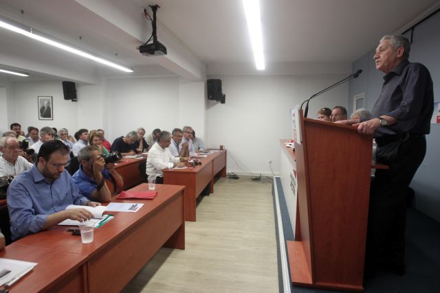 Μπροστά σε δίλημμα προσανατολισμού η ΔΗΜΑΡ